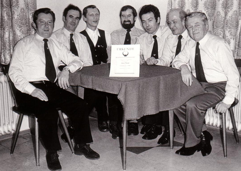 06_ehrung_fuer_ langjaehrige_ mitgliedschaft_ 1977_10_29